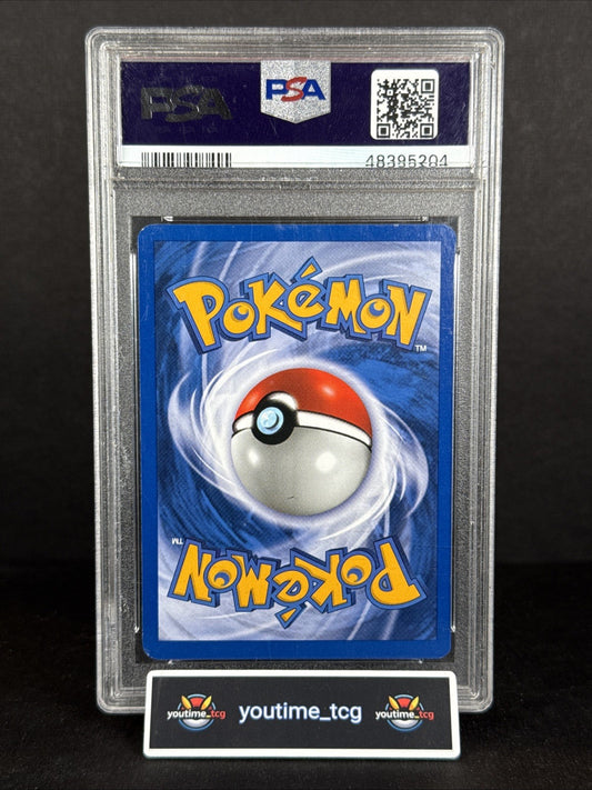 2000 Pokemon Neo Genesis Heracross-Holo #6 PSA 8